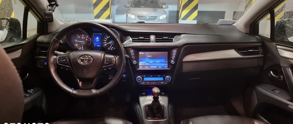 Toyota Avensis cena 59900 przebieg: 160000, rok produkcji 2015 z Gdańsk małe 211